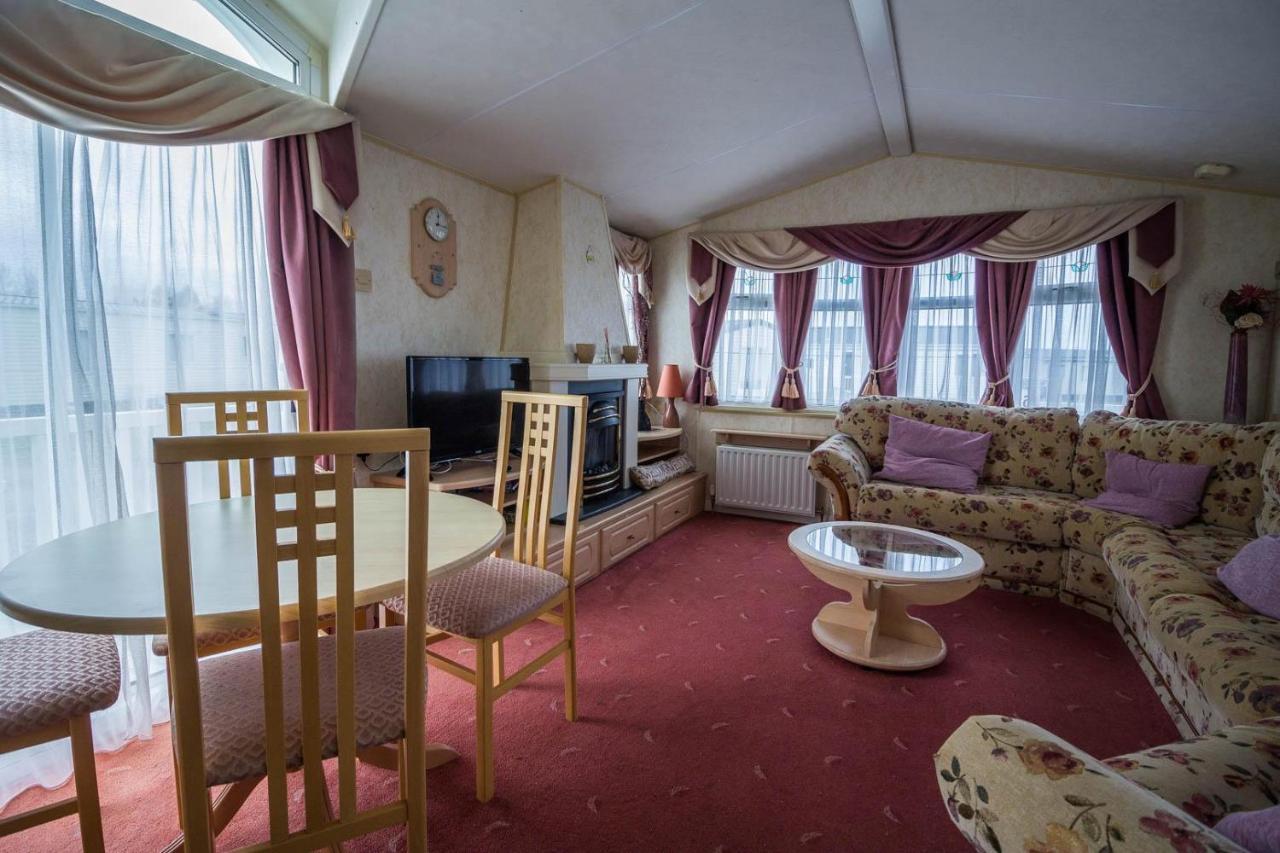 Отель Brilliant Caravan For Hire At Manor Park In Hunstanton Norfolk Ref 23176K Экстерьер фото