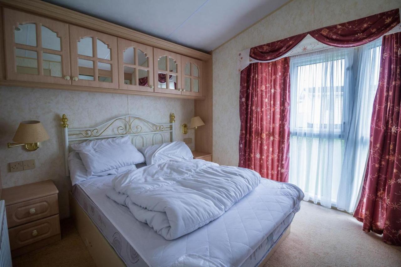 Отель Brilliant Caravan For Hire At Manor Park In Hunstanton Norfolk Ref 23176K Экстерьер фото