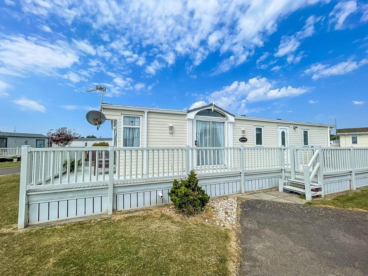 Отель Brilliant Caravan For Hire At Manor Park In Hunstanton Norfolk Ref 23176K Экстерьер фото